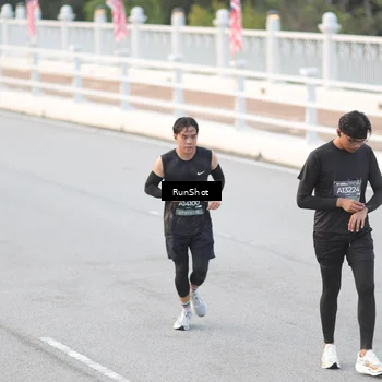 Runner Photo 6816485