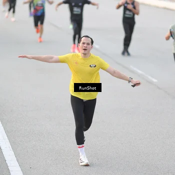 Runner Photo 6816502