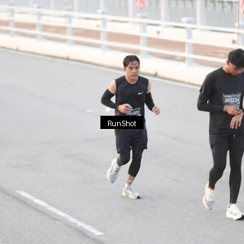 Runner Photo 6816504
