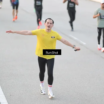 Runner Photo 6816510