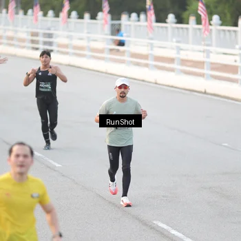 Runner Photo 6816514