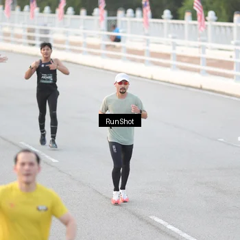 Runner Photo 6816515