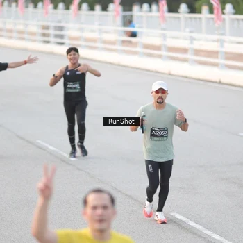 Runner Photo 6816523