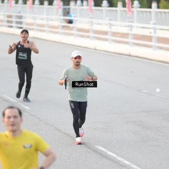 Runner Photo 6816534