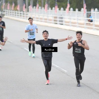 Runner Photo 6816537
