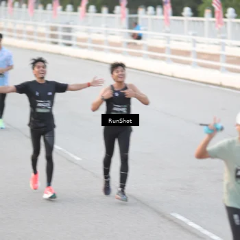 Runner Photo 6816538
