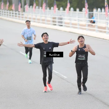 Runner Photo 6816540
