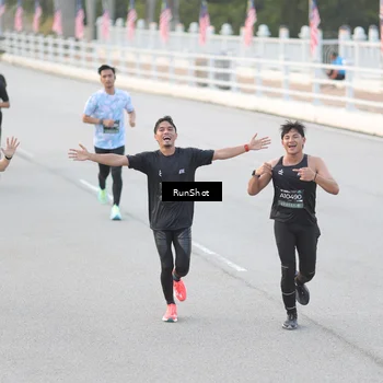 Runner Photo 6816541