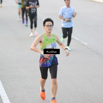 Runner Photo 6816559