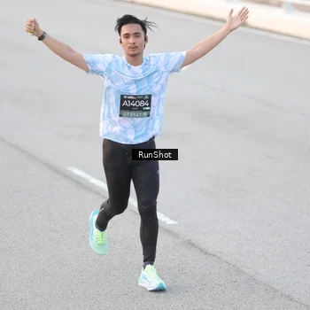 Runner Photo 6816591