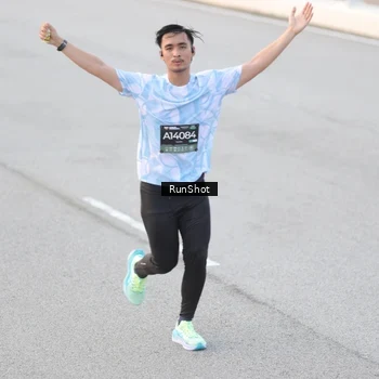 Runner Photo 6816592