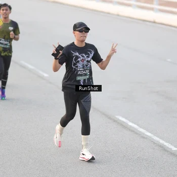 Runner Photo 6816600