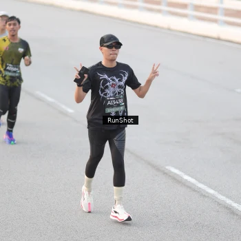 Runner Photo 6816605