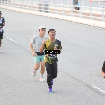 Runner Photo 6816610