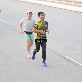Runner Photo 6816616