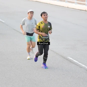 Runner Photo 6816617