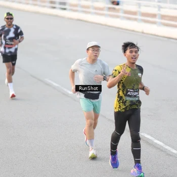 Runner Photo 6816621
