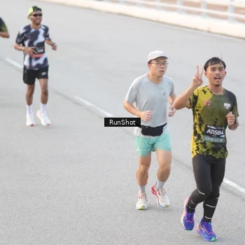 Runner Photo 6816623
