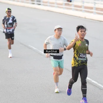 Runner Photo 6816625