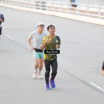 Runner Photo 6816626