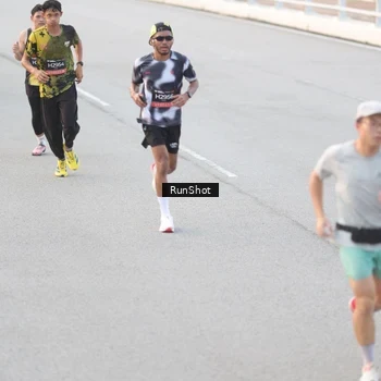 Runner Photo 6816627