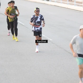 Runner Photo 6816628
