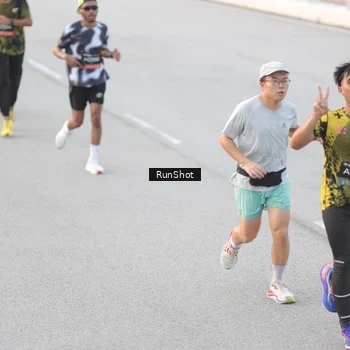 Runner Photo 6816630
