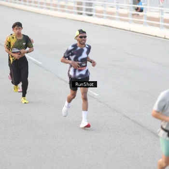 Runner Photo 6816631