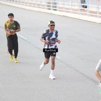 Runner Photo 6816632