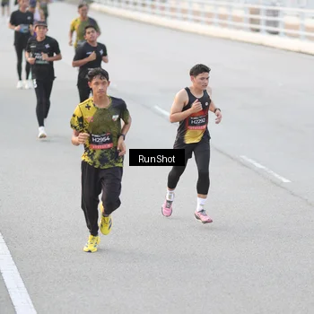 Runner Photo 6816644
