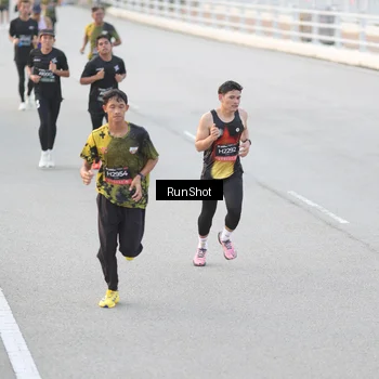 Runner Photo 6816645