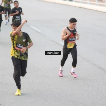 Runner Photo 6816651