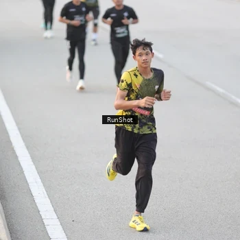 Runner Photo 6816655