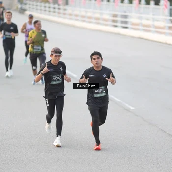 Runner Photo 6816668