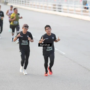 Runner Photo 6816669