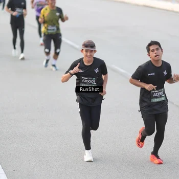 Runner Photo 6816677