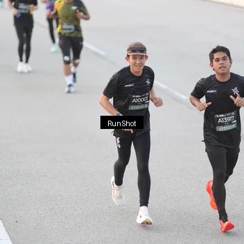 Runner Photo 6816682