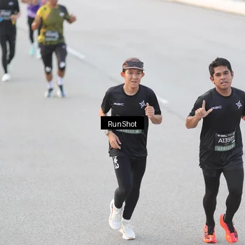 Runner Photo 6816685