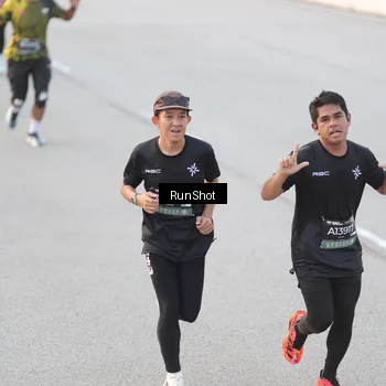 Runner Photo 6816687