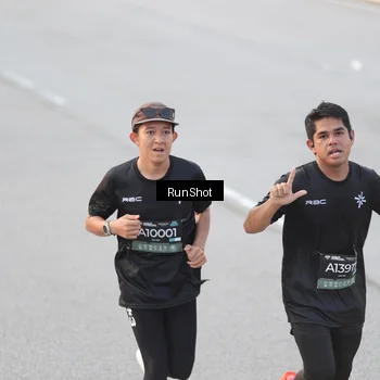 Runner Photo 6816692
