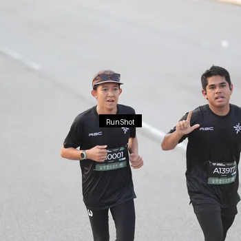 Runner Photo 6816693