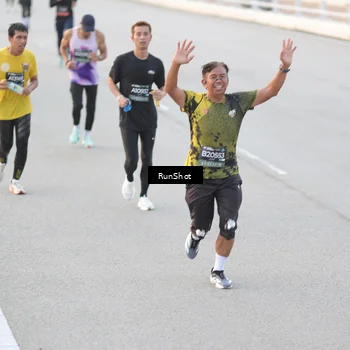 Runner Photo 6816707