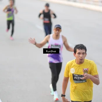 Runner Photo 6816753