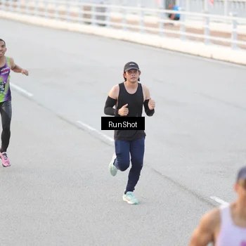 Runner Photo 6816775