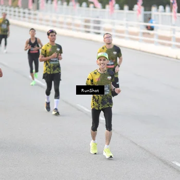 Runner Photo 6816809