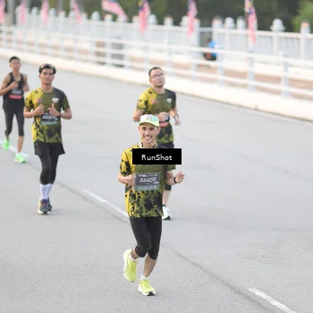 Runner Photo 6816814