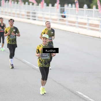 Runner Photo 6816815