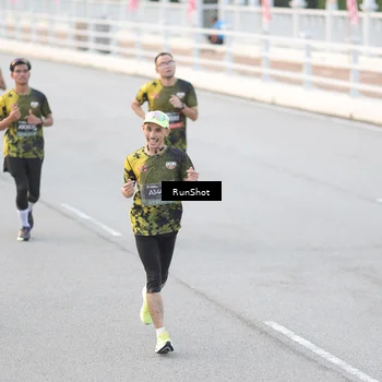 Runner Photo 6816818