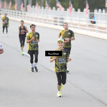 Runner Photo 6816820