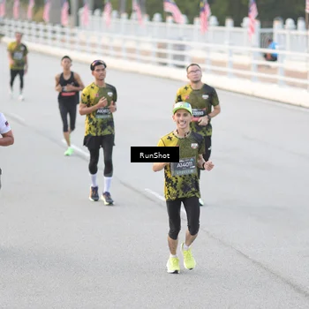 Runner Photo 6816821